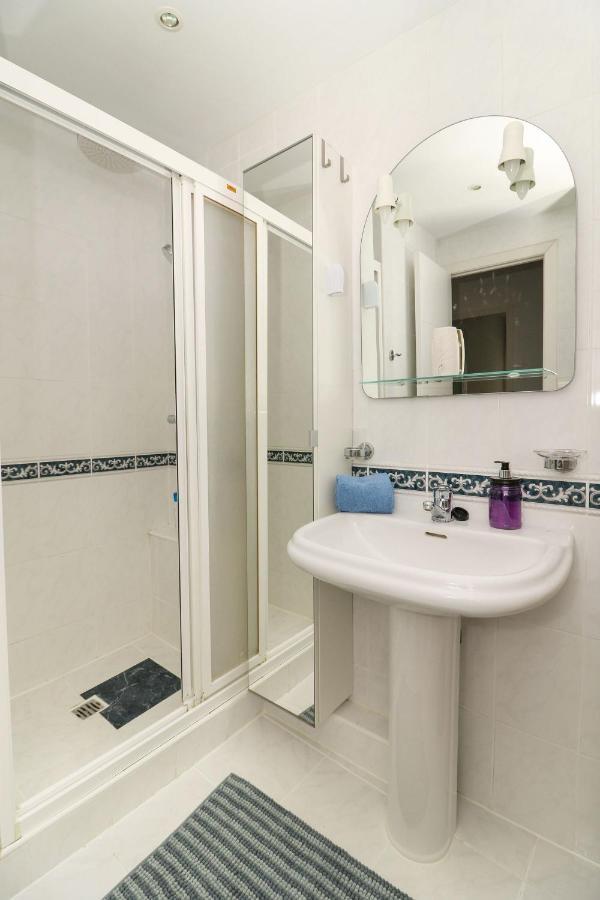 Family Apartment Walking Distance To The Sea And All Amenities Sitio de Calahonda Exteriör bild