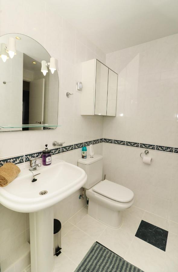 Family Apartment Walking Distance To The Sea And All Amenities Sitio de Calahonda Exteriör bild